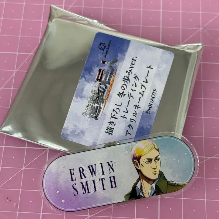 [BUNJANG] Attack on Titan Winter Steps Ver. Erwin &amp; Hange Acrylic Name Plate / (새상품) 진격의 거인 겨울걸음ver 한지 앨빈 네임플레이트 네임택 명찰