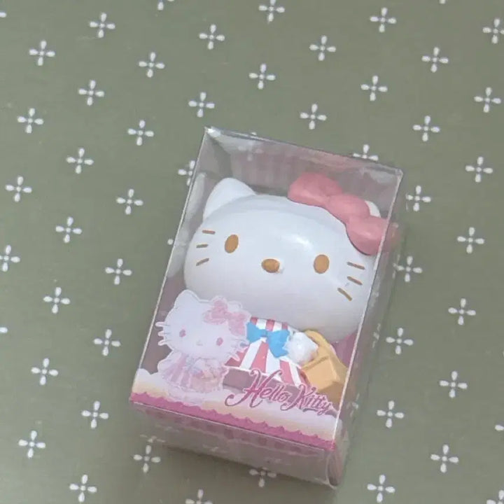 [BUNJANG] Hello Kitty Miniature Figurine (Sealed) / 헬로키티 키티 미니어쳐 미개봉 새상품