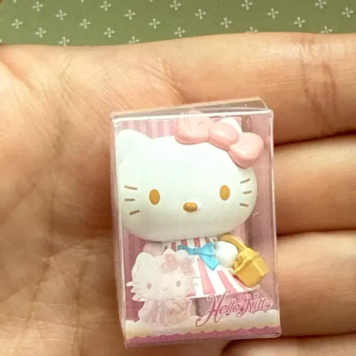 [BUNJANG] Hello Kitty Miniature Figurine (Sealed) / 헬로키티 키티 미니어쳐 미개봉 새상품