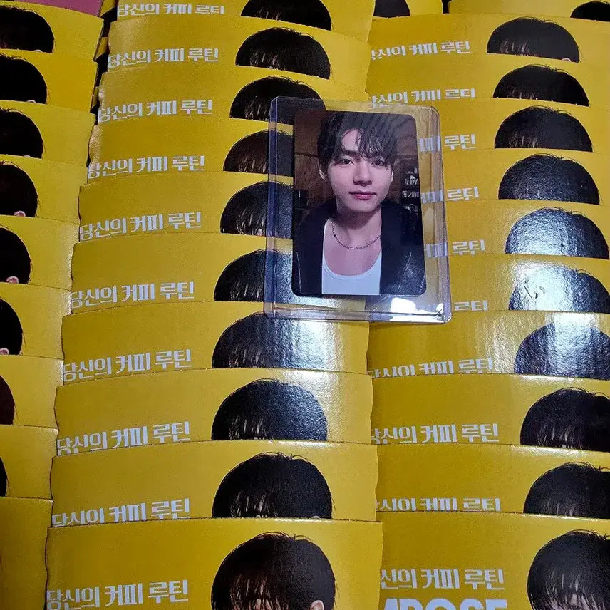 [BUNJANG] BTS V Compose Cup Holder Bundle Set (70 pcs) with Arirang Taehyung Photocard / bts V 컴포즈 컵홀더 70개 아리랑 태형 포카 일괄