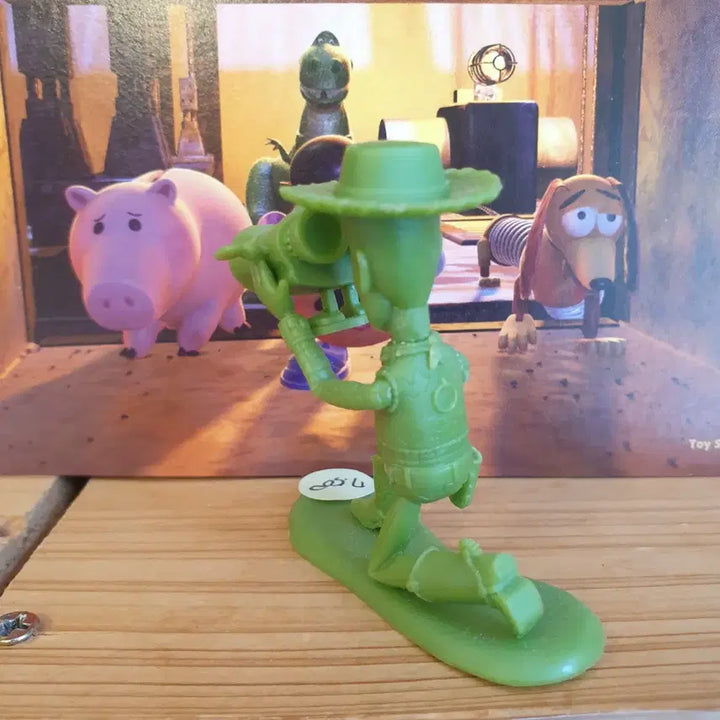 [BUNJANG] Disney Pixar Toy Story Green Army Man Woody Figure / 토이스토리 그린아미맨 우디 피규어