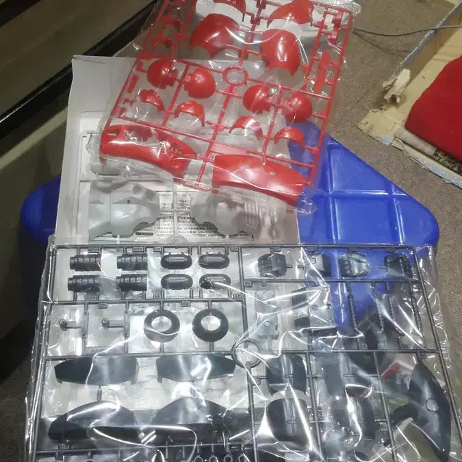 [BUNJANG] Bandai Zeon Mobile Suit Gundam Model Kit / 반다이 제온 모바일 슈트 프라모델 키트