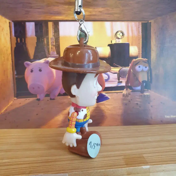 [BUNJANG] Disney Pixar Toy Story Woody Bobblehead Figure Keychain / 토이스토리 흔들흔들 우디 피규어 키링