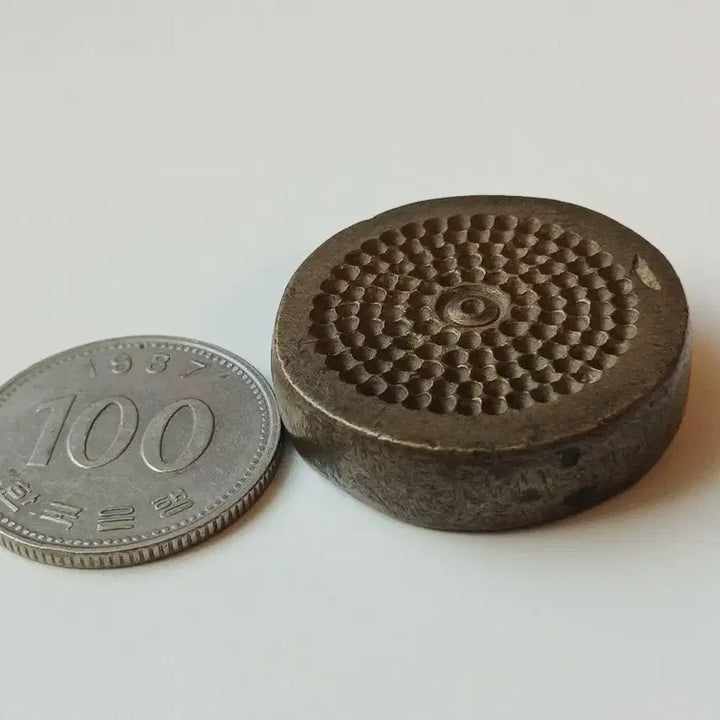 [BUNJANG] Unidentified Ancient Coinage (Myeongseong) - Thick and Aged / 51g 엄청난 두께와 전질의 미상 별전류