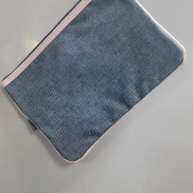 [BUNJANG] Sanrio Classic Kitty Frill Pouch / 고전키티 프릴파우치