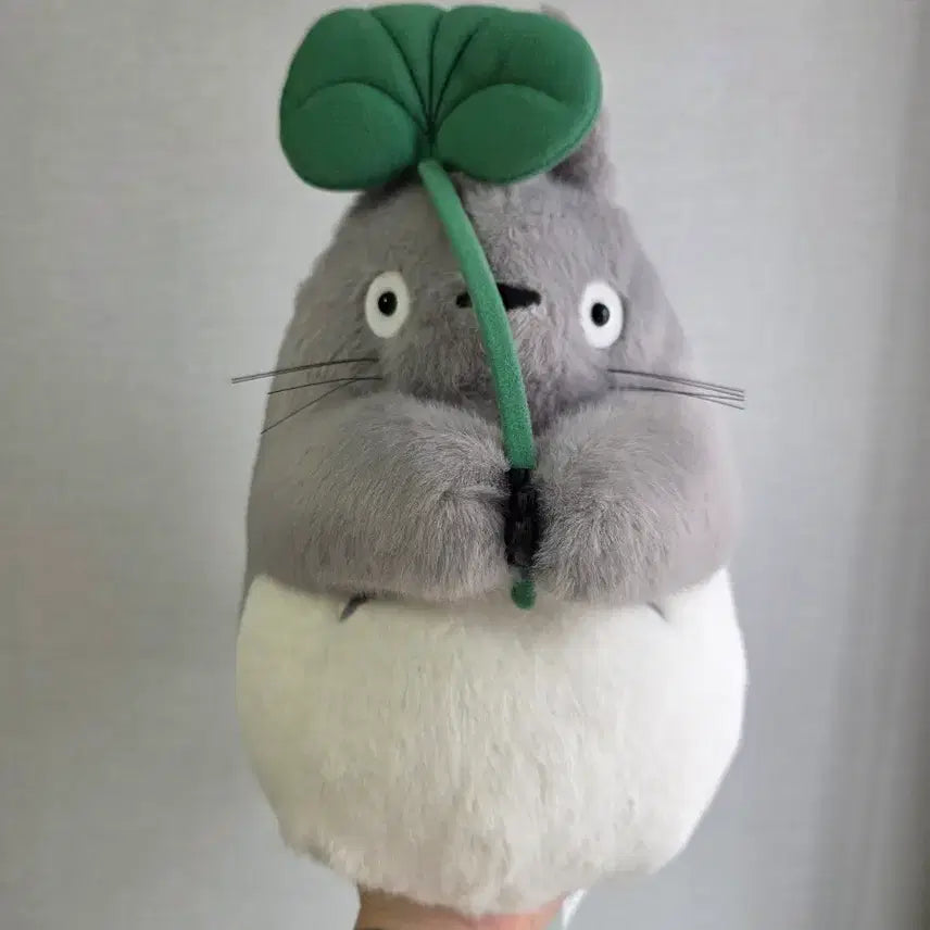 [BUNJANG] Ghibli Totoro Leaf Plush / 지브리 잎사귀  토토로 인형