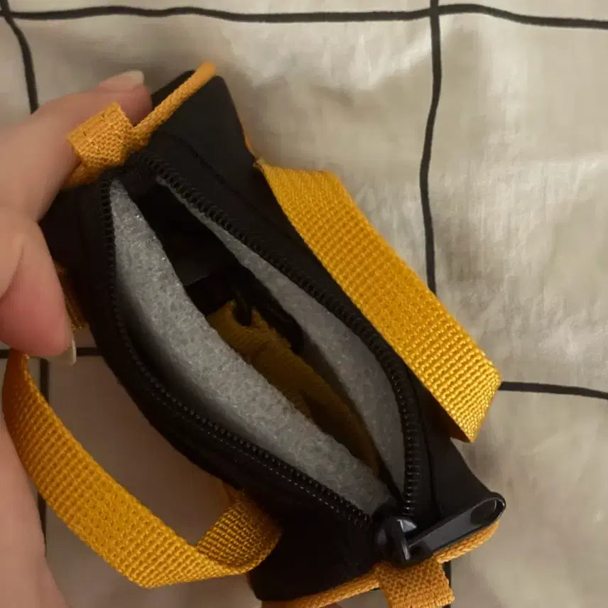 [BUNJANG] Garbage Time Jangdo High School Earphone Pouch / 가비지타임 장도고 가방 이어폰 파우치