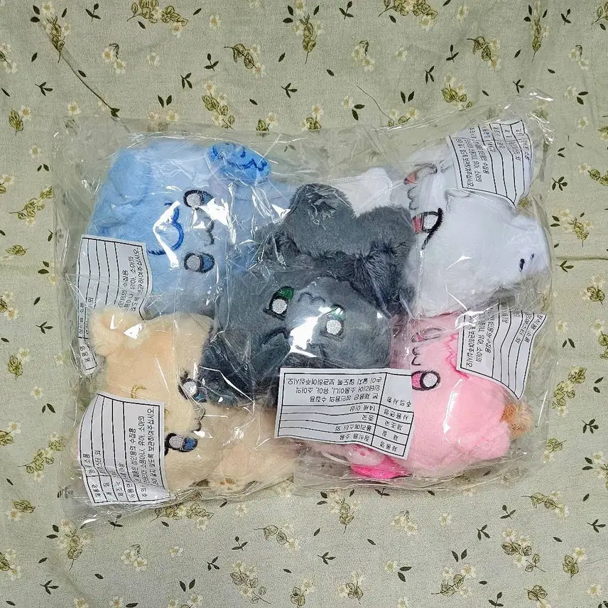 [BUNJANG] PLAVE Unofficial Plush Doll 10cm Bundle Set (Sealed) / 원가이하) 플레이브 비공식 솜깅 똥글이브 10cm 미개봉일괄