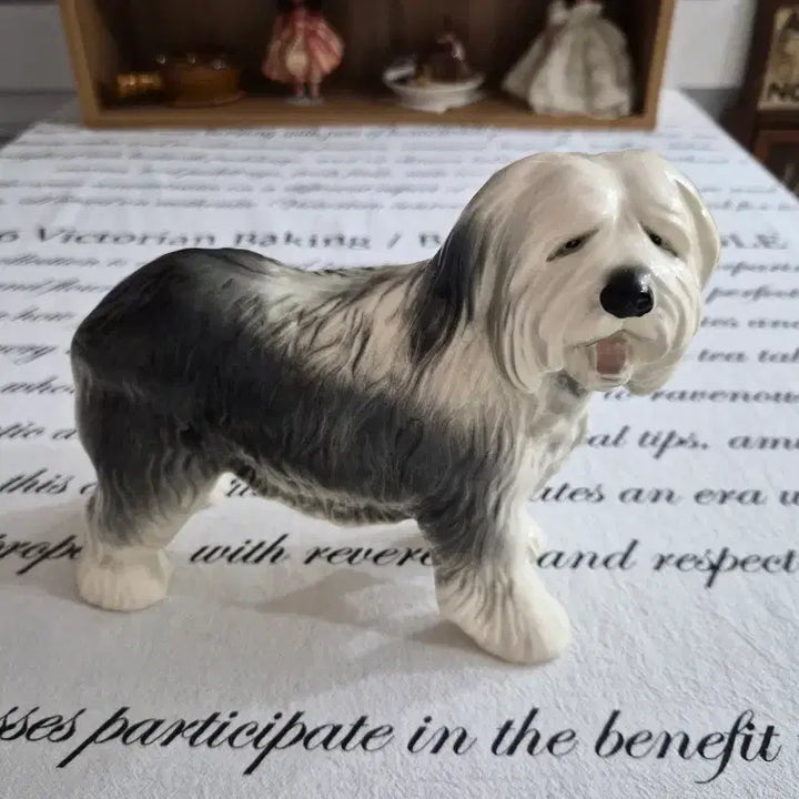 [BUNJANG] Vintage English Sheepdog Figurine / 빈티지 잉글리쉬쉽독 피겨린 피규어