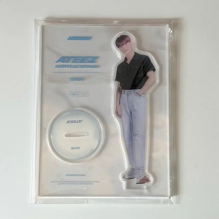 [BUNJANG] ATEEZ SAN Summer Version Acrylic Stand / 에이티즈 ATEEZ 산 최산 시즈널 MD 서머 버전 아크릴 스탠드 굿즈