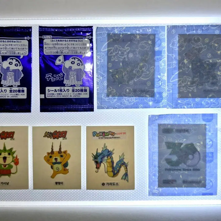 [BUNJANG] Pokemon 30th Anniversary Stickers Bundle (Bulbasaur, Plusle, Minun, Gyarados, Yo-kai Watch, Crayon Shin-chan) - Sealed / 포켓몬스터 30주년 띠부씰 이상해씨 외 일괄 미개봉 (짱구,요괴워치)