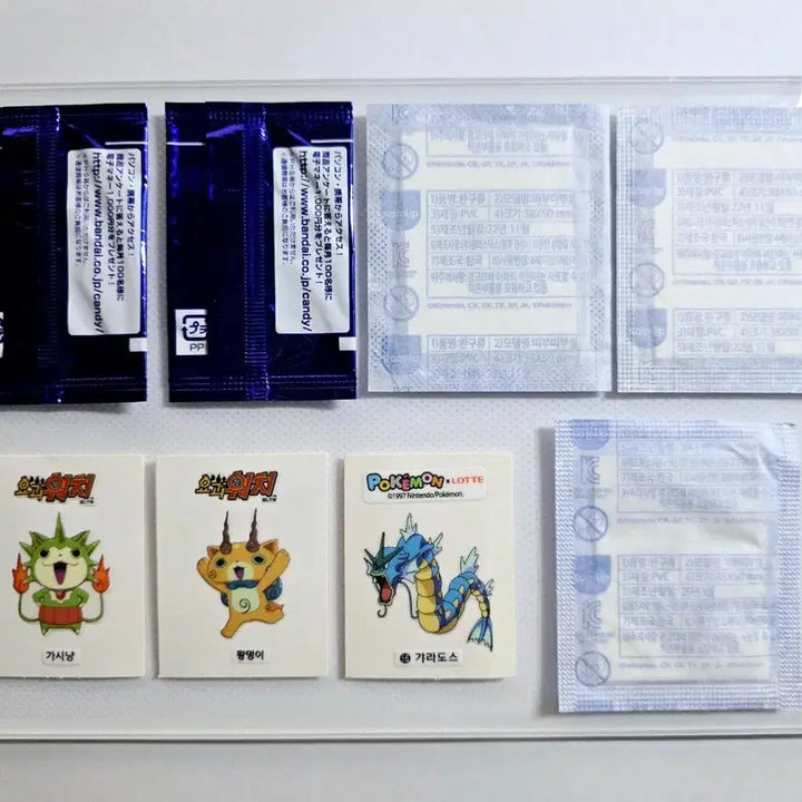 [BUNJANG] Pokemon 30th Anniversary Stickers Bundle (Bulbasaur, Plusle, Minun, Gyarados, Yo-kai Watch, Crayon Shin-chan) - Sealed / 포켓몬스터 30주년 띠부씰 이상해씨 외 총 8장 일괄 (짱구,요괴워치)