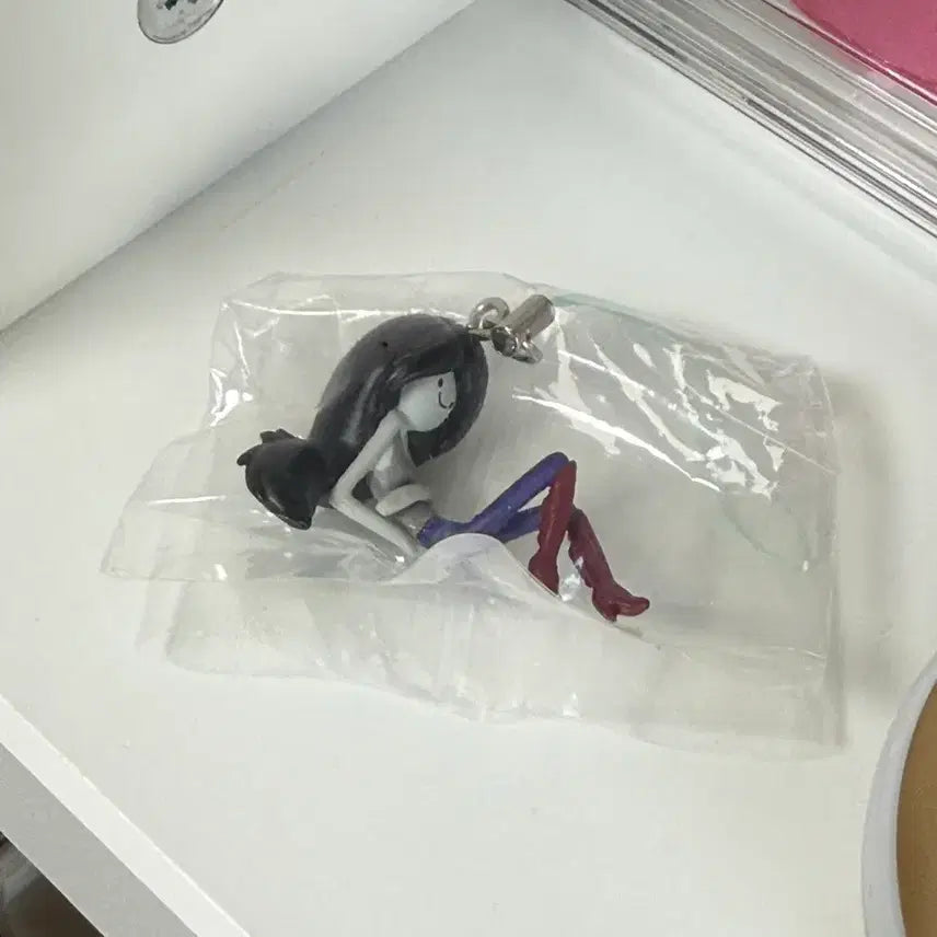 [BUNJANG] Adventure Time Marceline Gacha Figure / 핀과 제이크의 어드벤처타임 마르셀린 가챠