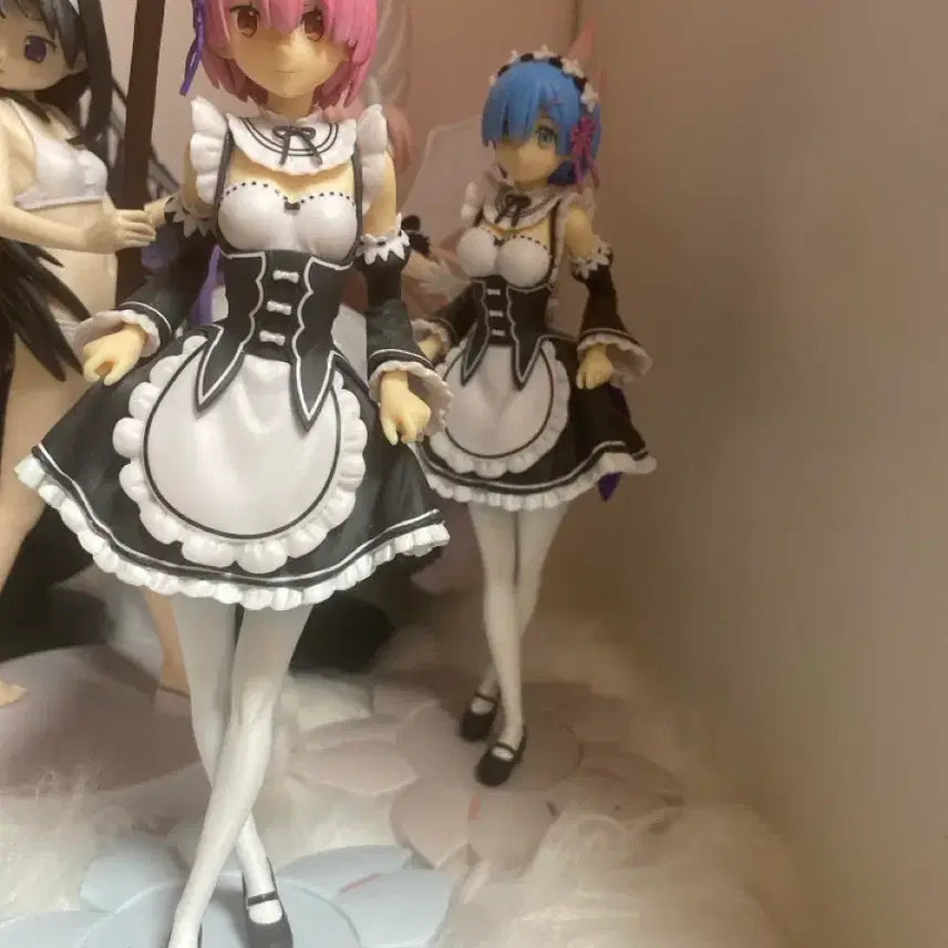 [BUNJANG] Re:Zero Ram &amp; Rem Maid Figure Bundle Set / 리제로 메이드 렘,람 피규어 일괄