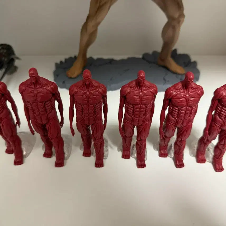 [BUNJANG] Attack on Titan Wall Titan Figures Set / 진격의거인 벽거인 i상 6종