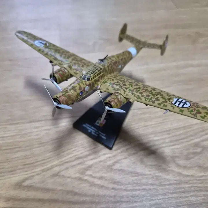 [BUNJANG] 1/144 Scale WW2 Italian CANT Z Twin-Engine Bomber Diecast Model / 1/144 WW2 이탈리아 CANT Z 쌍발폭격기