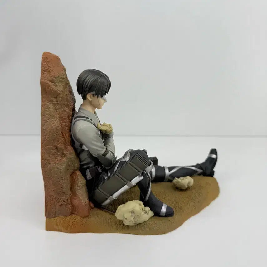 [BUNJANG] Attack on Titan Levi Ichiban Kuji Prize C Figure / 리바이 c상 진격의거인 제일복권