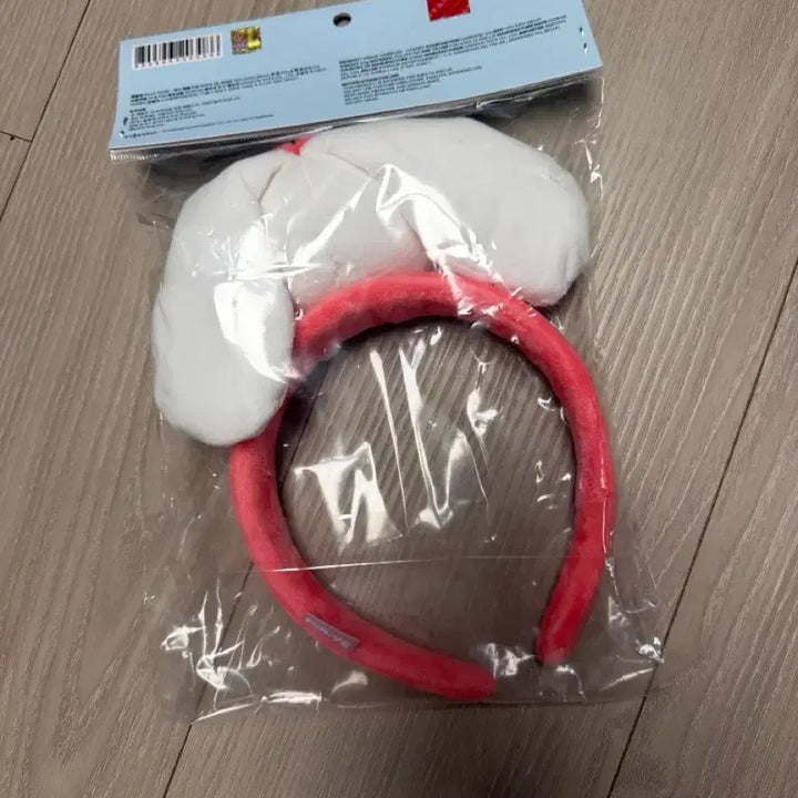 [BUNJANG] IVE Minive Everland Wonyoung Cherry Headband / 아이브 미니브 에버랜드 원영 체리 머리띠