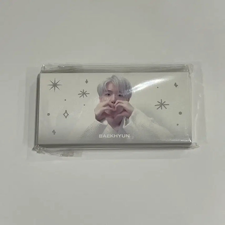 [BUNJANG] Baekhyun Official Photobook White Version / 백현 공식 포토북