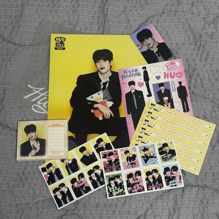 [BUNJANG] RIIZE HUG Special MD Sohee Version (Magazine Set + Stationery Set) / 라이즈 HUG 스폐셜 MD 소희ver.(메거진세트+스테이셔너리 세트)