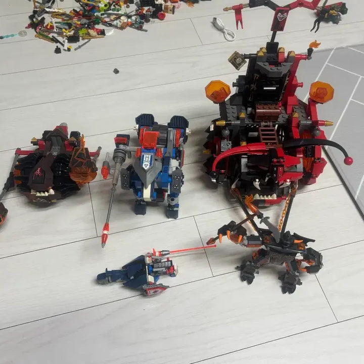 [BUNJANG] LEGO Nexo Knights Minifigure &amp; Bulk Set Bundle / 넥소나이츠 레고 미니피규어 및 벌크제품 세트