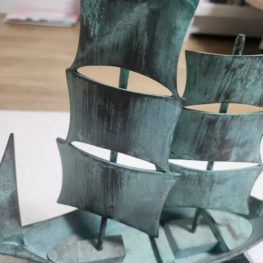 [BUNJANG] Antique Portuguese Caravel Bronze Ship Statue (Approx. 3kg, Solid Bronze) / 35년 전 신세계백화점 포르투갈 풍물전 수입 범선 청동상