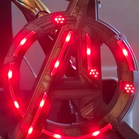 [BUNJANG] Iron Man Finger Snap Custom Art Figure with LED Logo (Endgame Concept) / 아이언맨 핑거스냅 커스텀 작가작 / 아이언맨 엘이디 로고 2종 레진피규어