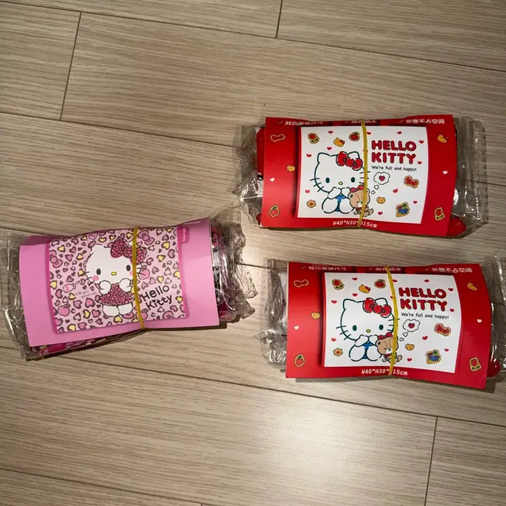 [BUNJANG] Sanrio Hello Kitty Tiny Farm Tarpaulin Bag Eco Bag / 산리오 헬로키티 타이니팜 타포린백 가방 에코백 새상품