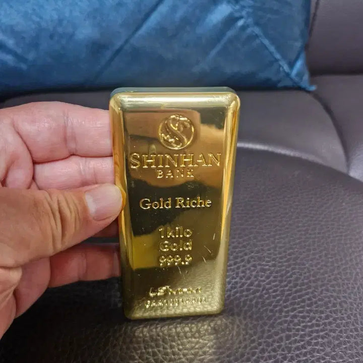 [BUNJANG] Shinhan Bank Gold Bar Replica 1kg (18K Gold Plated) / 신한은행 골드바 1kg 가짜금 견양 입니다!(18k 도금 )