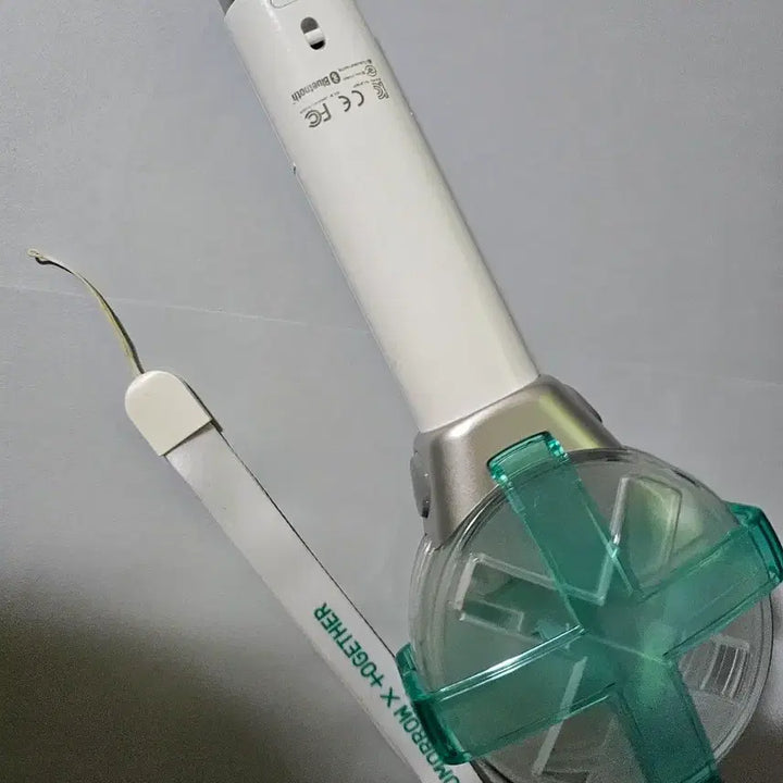 [BUNJANG] TXT MOA Bong Version 1 Lightstick / 투모로우바이투게더 응원봉 모아봉1탄