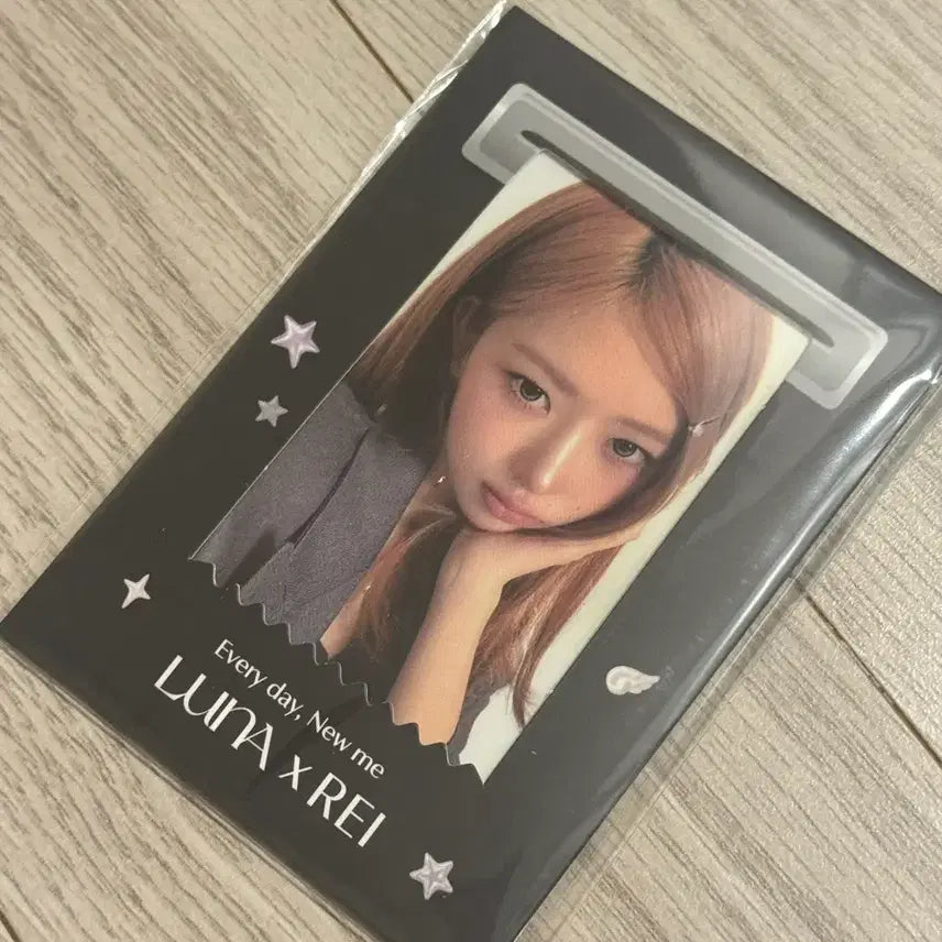 [BUNJANG] Leesoo LUNA Photocard Set / 레이 루나 포카 2장 미개봉