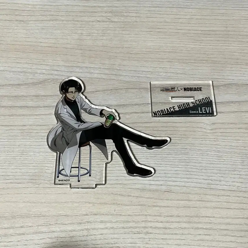 [BUNJANG] Attack on Titan Levi Nobies Acrylic Stand / (13일까지)진격의거인 진격거 리바이 노비에이스 아크릴