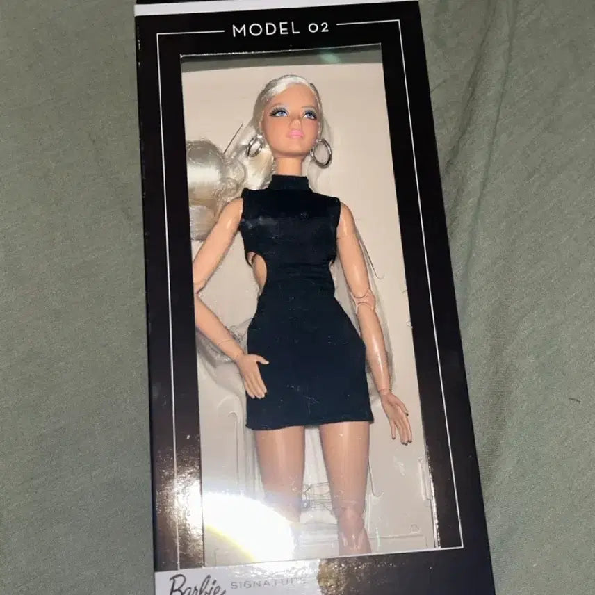 [BUNJANG] Barbie Signature Black Dress Doll Basics Series 1 / 바비 시그니처 블랙 드레스 인형 Basics Series 1