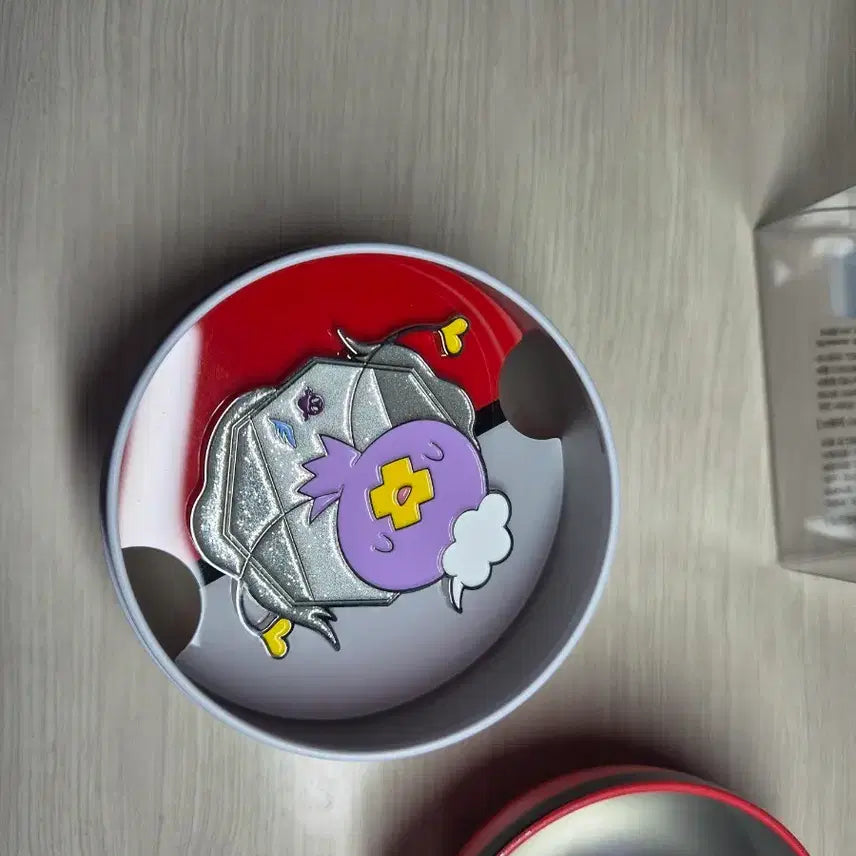 [BUNJANG] Pokemon Random Badge Swirlix / 포켓몬스터 팝업스토어 랜덤뱃지 흔들풍손
