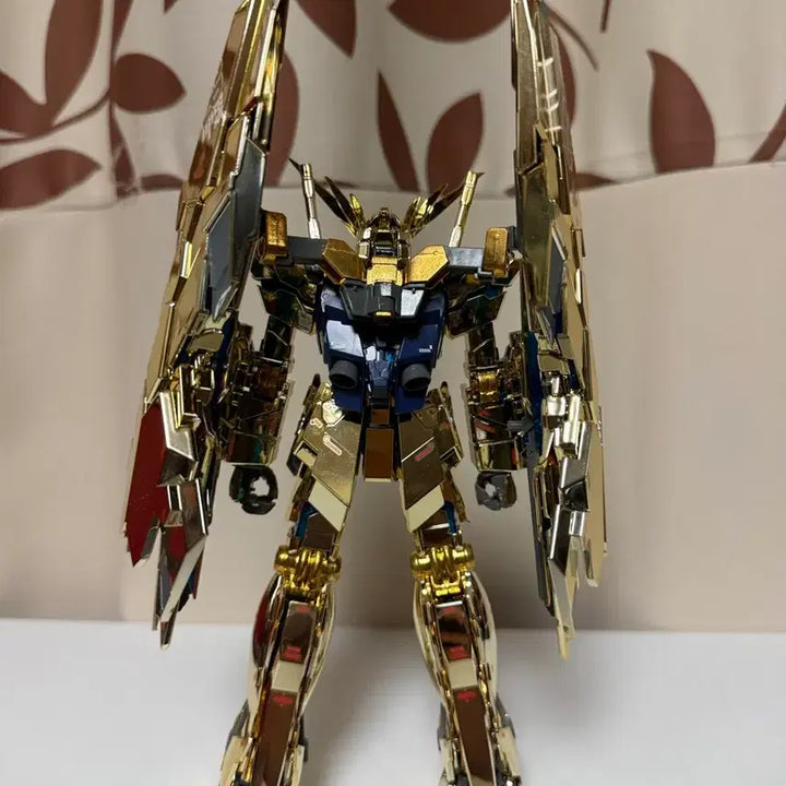 [BUNJANG] Bandai MG Unicorn Gundam Phenex Titanium Finish Assembled Model (B-Grade) / 반다이 MG 유니콘 건담 페넥스 티타늄피니쉬 가조 B급