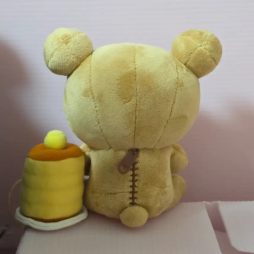 [BUNJANG] Classic Rilakkuma Pancake Plush Doll / 고전 리락쿠마 팬케이크 인형