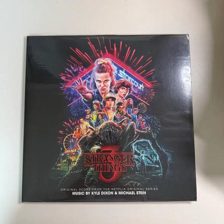 [BUNJANG] Stranger Things 3 OST LP Fireworks Splatter Edition / 기묘한 이야기 3 ost lp fireworks 스플래터반