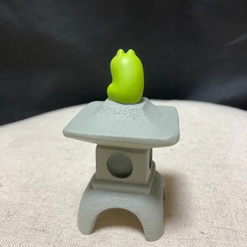 [BUNJANG] Decole Frog Lantern / 데꼴 개구리 등롱(석등)
