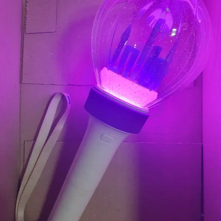 [BUNJANG] G)I-DLE Official Lightstick Version 1 / 아이들 응원봉 버전 1