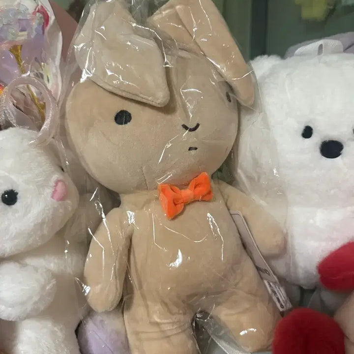 [BUNJANG] Crayon Shin-chan "Yuri" Rabbit Plush Doll / 정품) 짱구 유리 토끼인형 판매