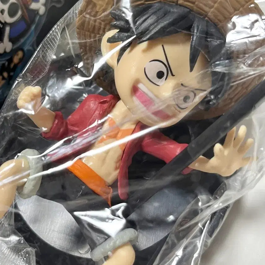 [BUNJANG] One Piece Luffy Standing Figure (Sealed) / 미개봉 새상품) 원피스 루피 스탠딩 피규어