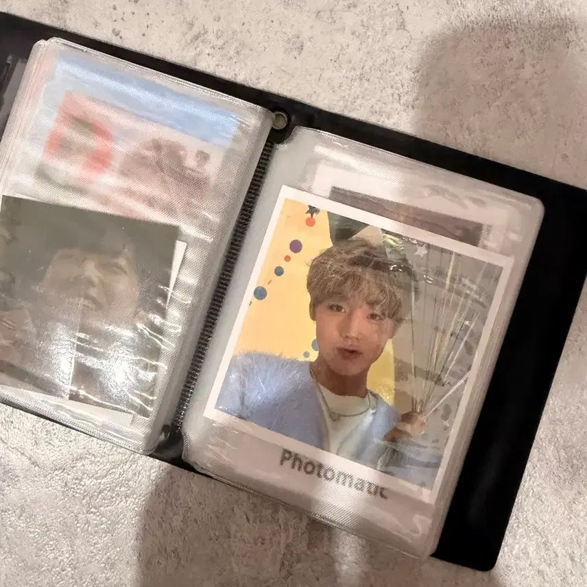[BUNJANG] Park Ji Hoon Photocard Collection &amp; Keyring / 박지훈 포토카드모음집&amp;키링