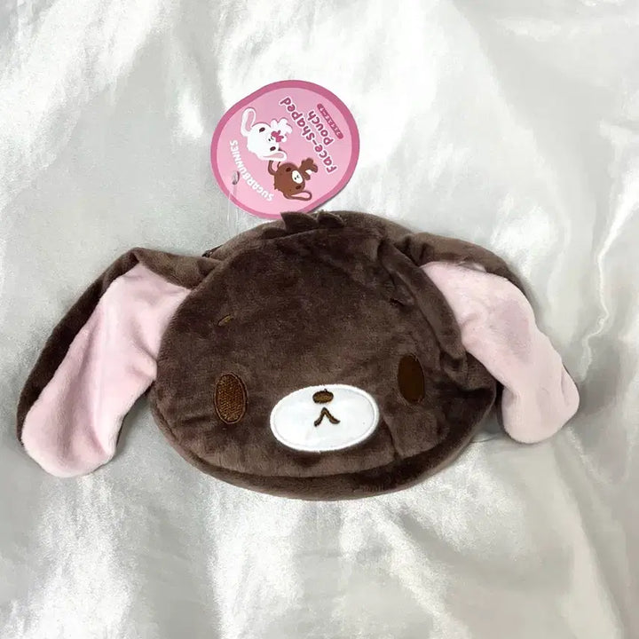 [BUNJANG] Sugarbunnies Kurousa Mascot Face Pouch / 슈가바니즈 쿠로우사 마스코트 페이스 파우치