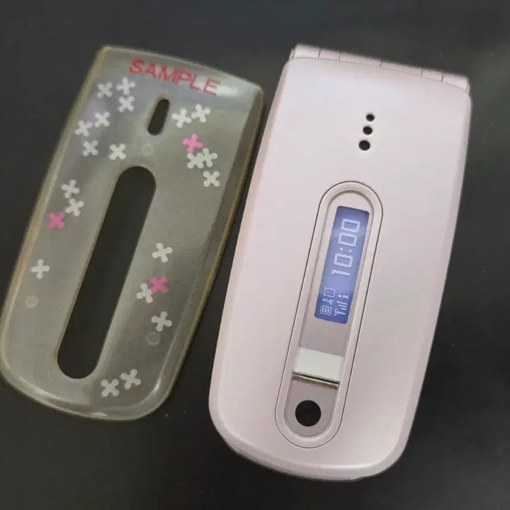 [BUNJANG] Docomo Pink Pearl Mockup Phone with Disney Mickey &amp; Minnie Screen / 도코모 핑크펄 목업폰 / 디즈니 미키,미니 화면 목업폰