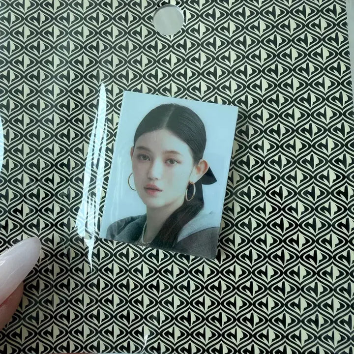[BUNJANG] NewJeans Danielle NJ Photosticker / 뉴진스 다니엘 NJ포토스티콘