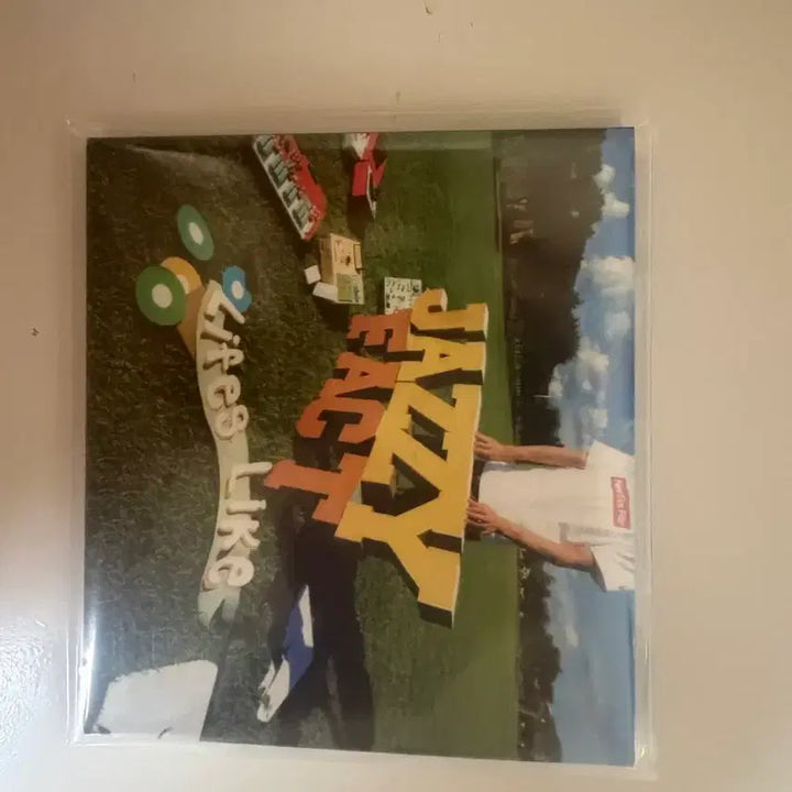 [BUNJANG] Jazzyfact Lifes Like CD / 재지팩트 lifes like cd(배송비무료)