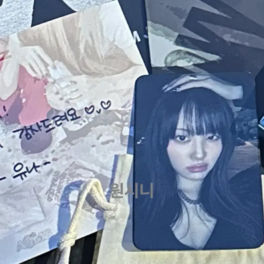 [BUNJANG] Kbeets Studio Handwritten Letter + Photocard Yuna / 키비츠 공방 역조공 손글씨+포카 유나
