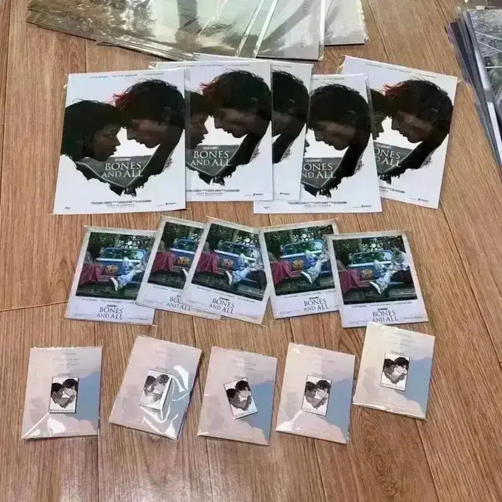 [BUNJANG] Bones and All BIFF Glossy Postcard Polaroid Postcard Poster Magnet Timothy Chalamet Movie Goods / 본즈앤올 부국제 유광엽서 폴라로이드엽서 포스터 마그넷 티모시샬라메영화굿즈