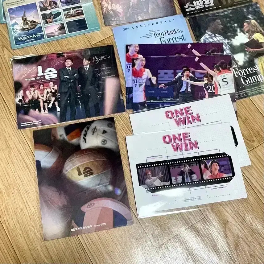 [BUNJANG] Forrest Gump Art Card, Fireman Lenticular Card, Moana 2 Film Mark, Movie Goods / 포레스트검프 아트카드 소방관 1승 필름마크 모아나2 무비씰 영화굿즈
