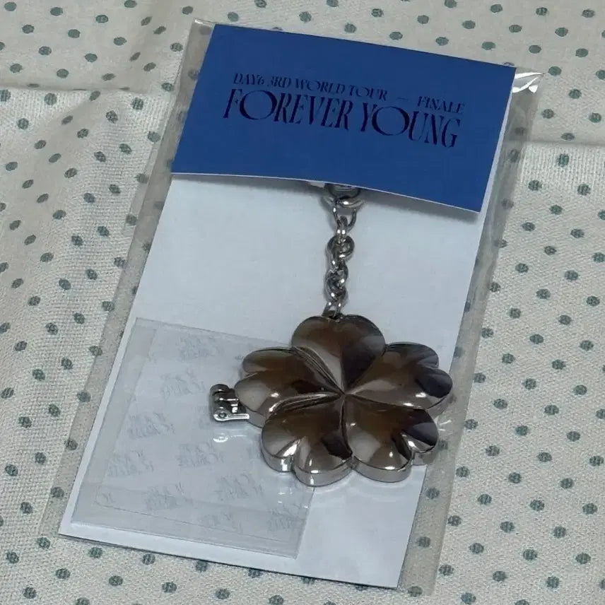 [BUNJANG] DAY6 Rocket Pendant Keyring / 데이식스 로켓 팬던트 키링 케